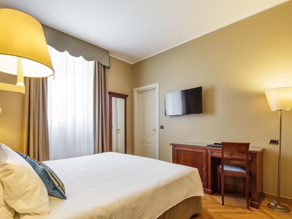 Continentale Hotel 17/66