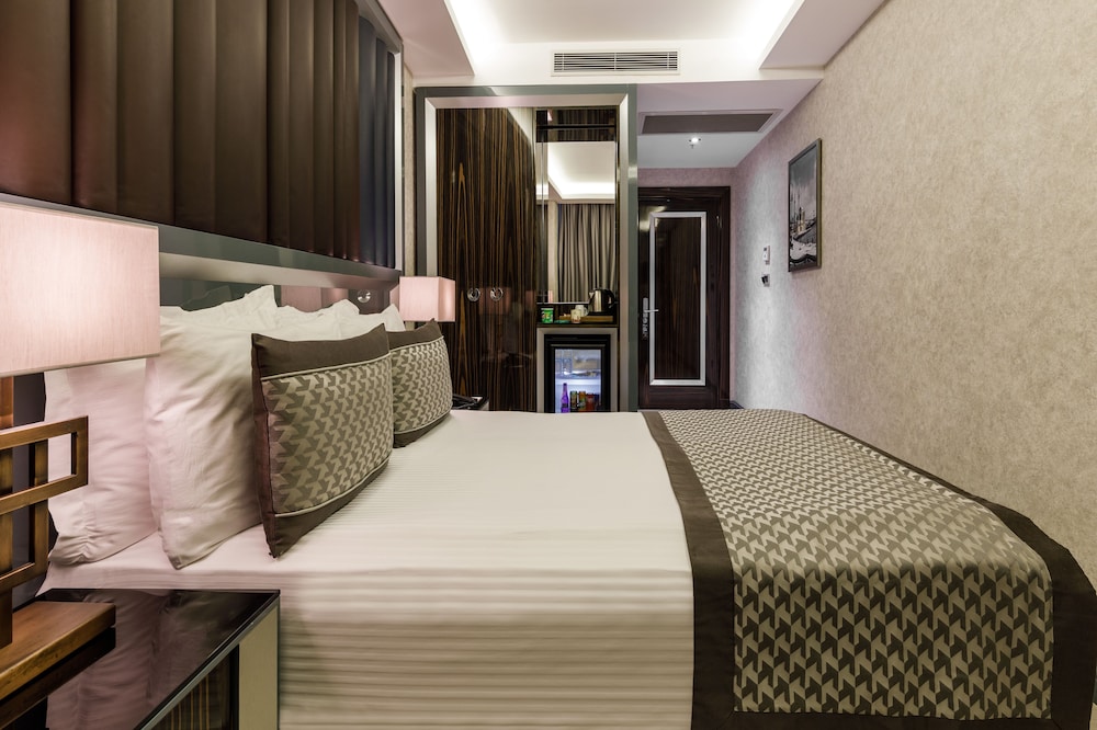 Euro Design Hotel 32/71