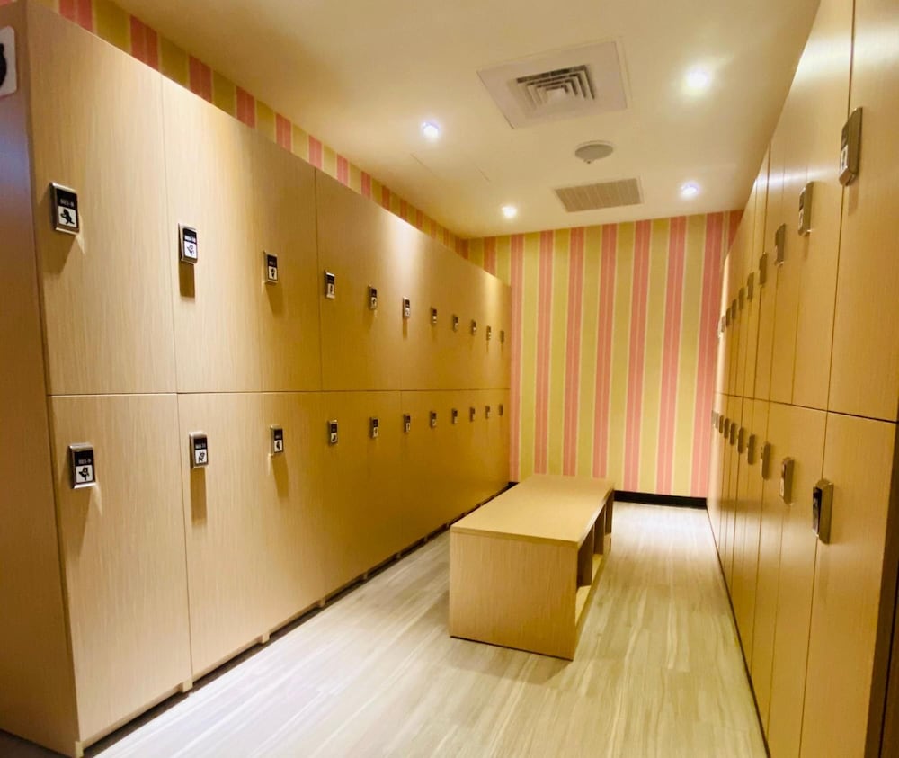 Heybear Capsule Hotel 26/50