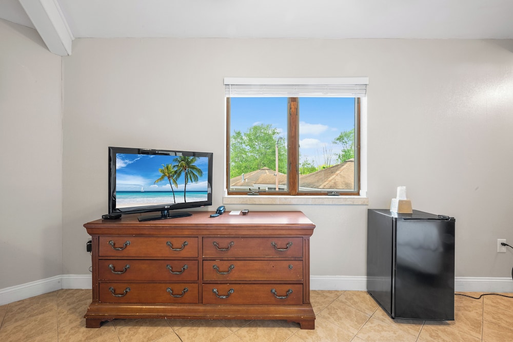 Cedar Park Whirlpool Suites 46/61