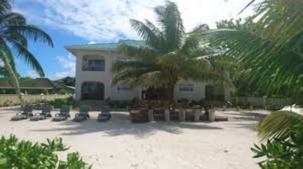 Seashell Beach Villa 26/32