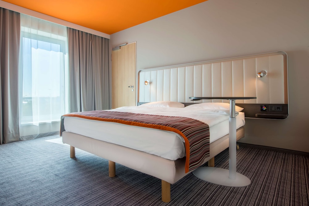 Park Inn By Radisson Frankfurt Airport 10/50