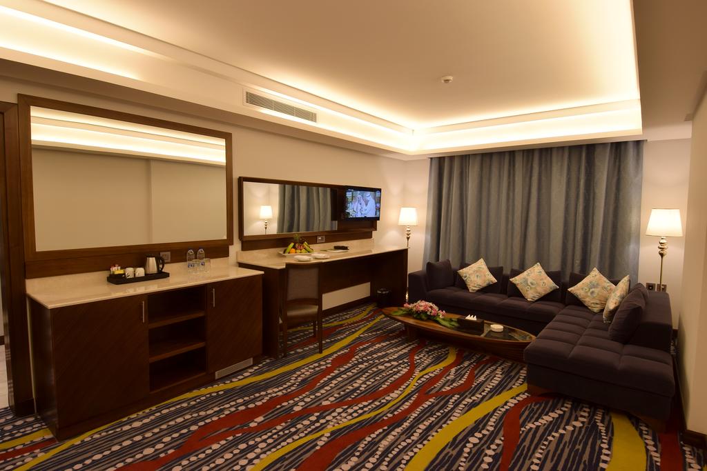 Lumain Hotel 11/22