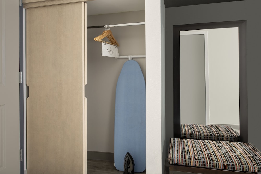 Country Inn & Suites by Radisson Seattle Tacoma International Airport, WA 12/44