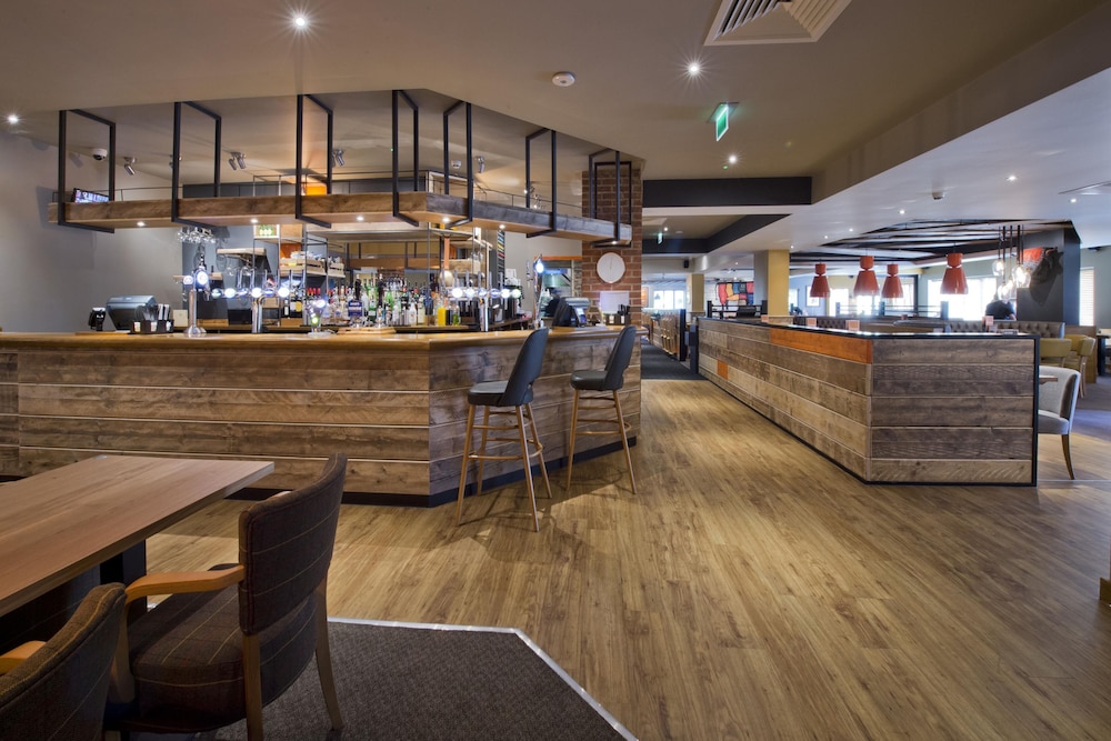 Premier Inn Cirencester Town Centre 35/57