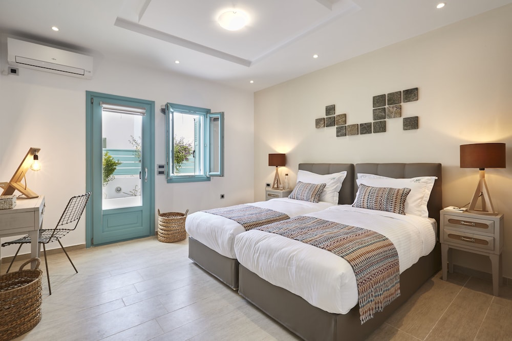 Almyriki Beach Villa 8/43