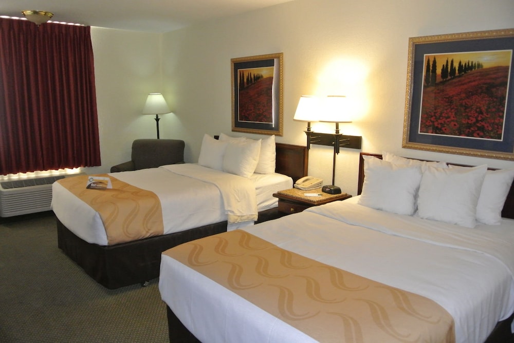 Quality Inn & Suites North Springfield MO 16/45