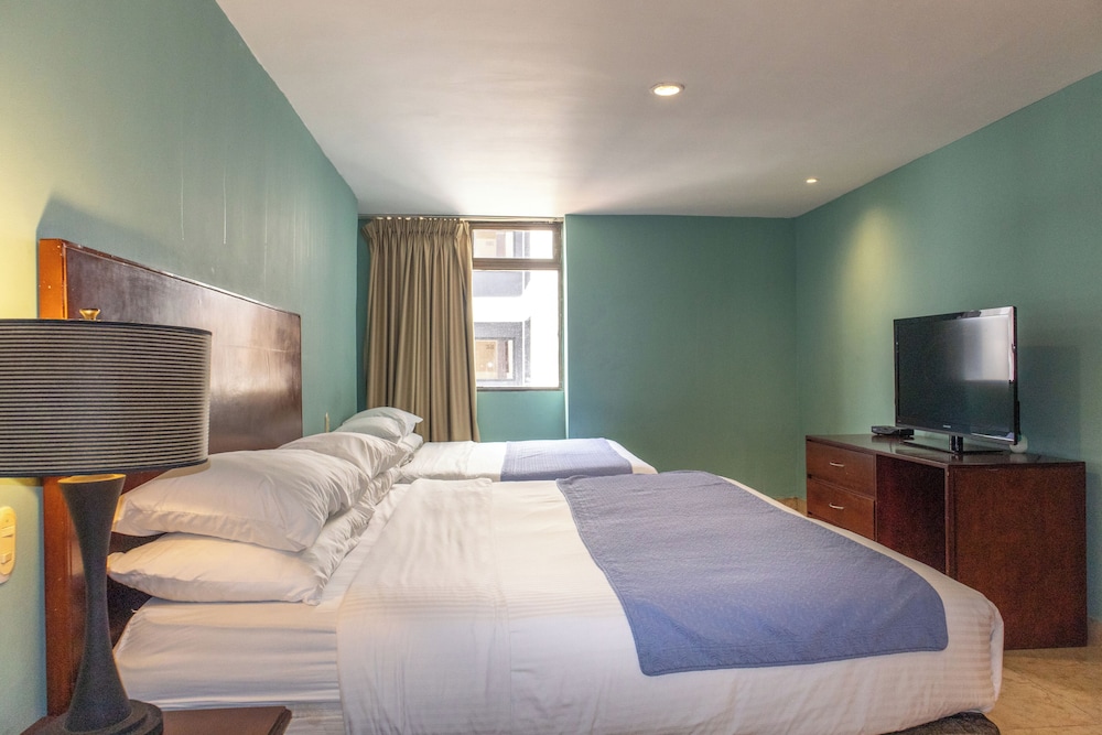 جناح بسرير كينج بغرفة نوم واحدة، Hotel Faranda Express Puerta Del Sol Barranquilla, A Member of Radisson Individuals 3/7