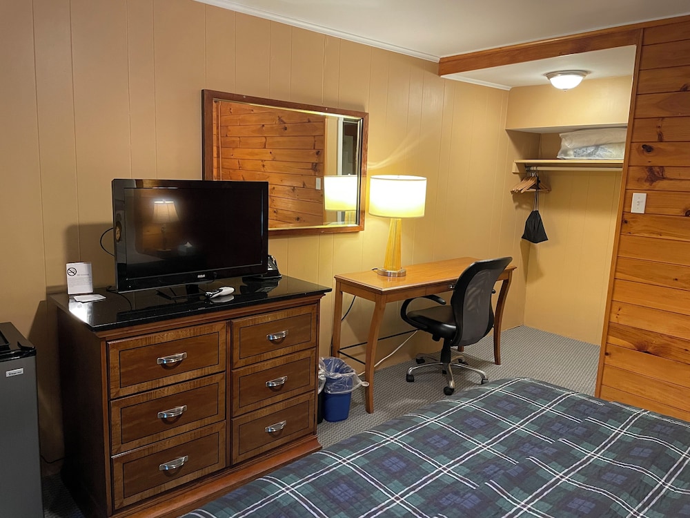 NORTHERN LIGHTS LODGE 58/70