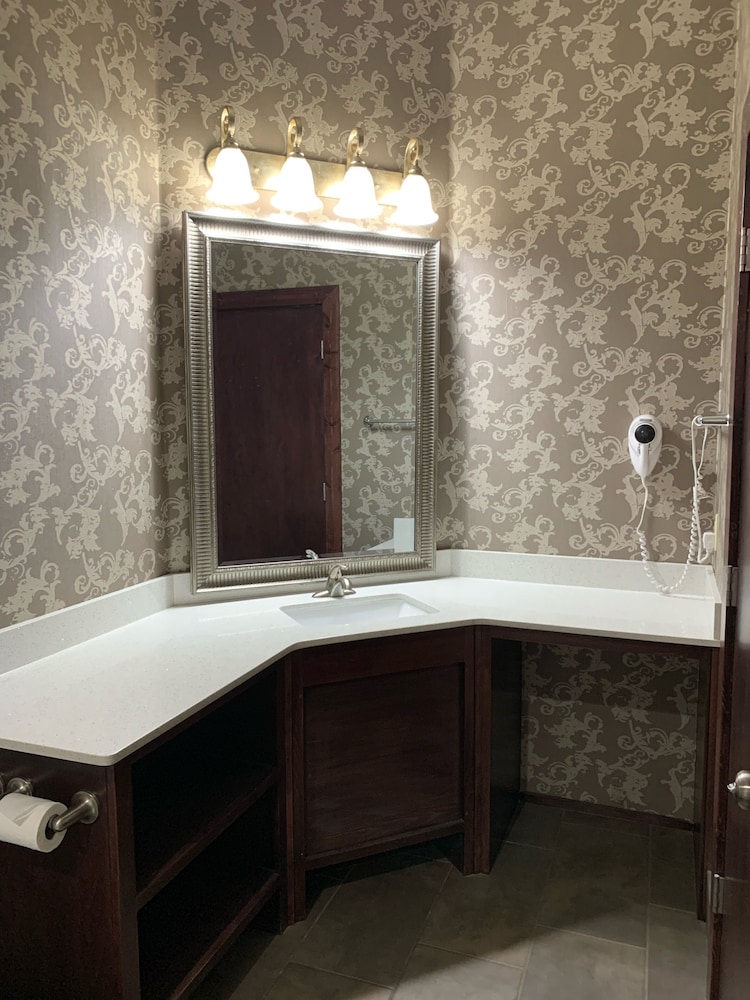 Quality Inn Eureka Springs South 51/67