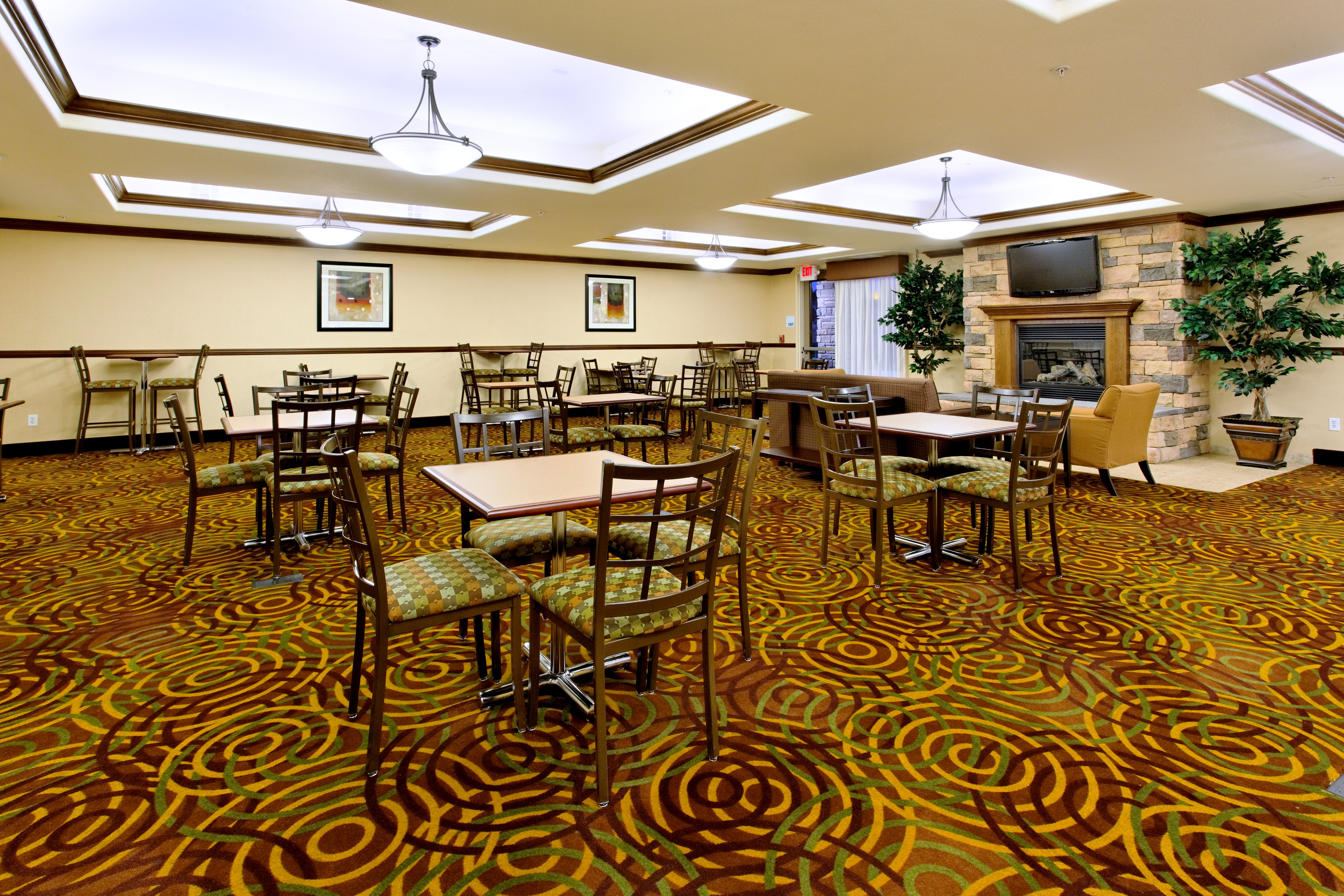 Holiday Inn Express Hotel and Suites Fresno Northwest-Herndon 29/42