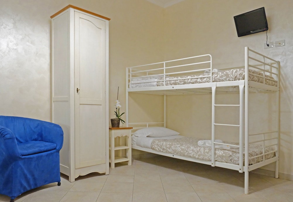 Re Monti Guesthouse 26/35