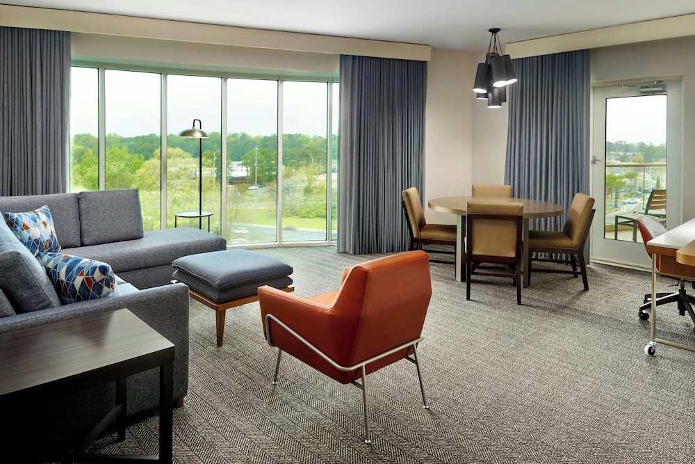 Courtyard by Marriott Atlanta Dunwoody 65/82