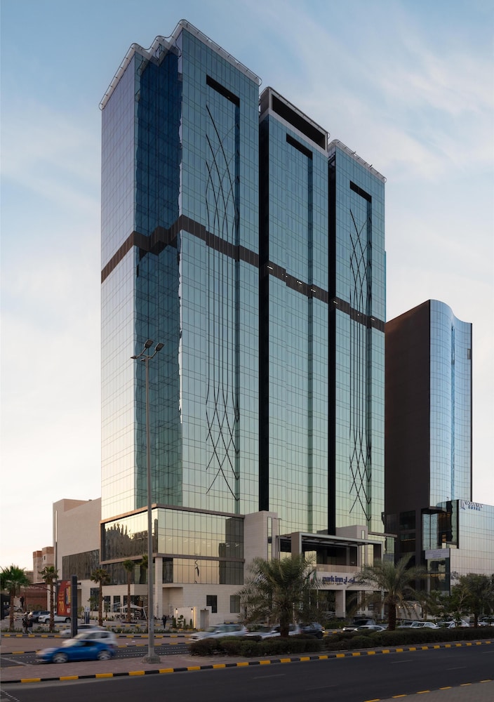 Park Inn by Radisson Hotel & Apartments Kuwait 4/62