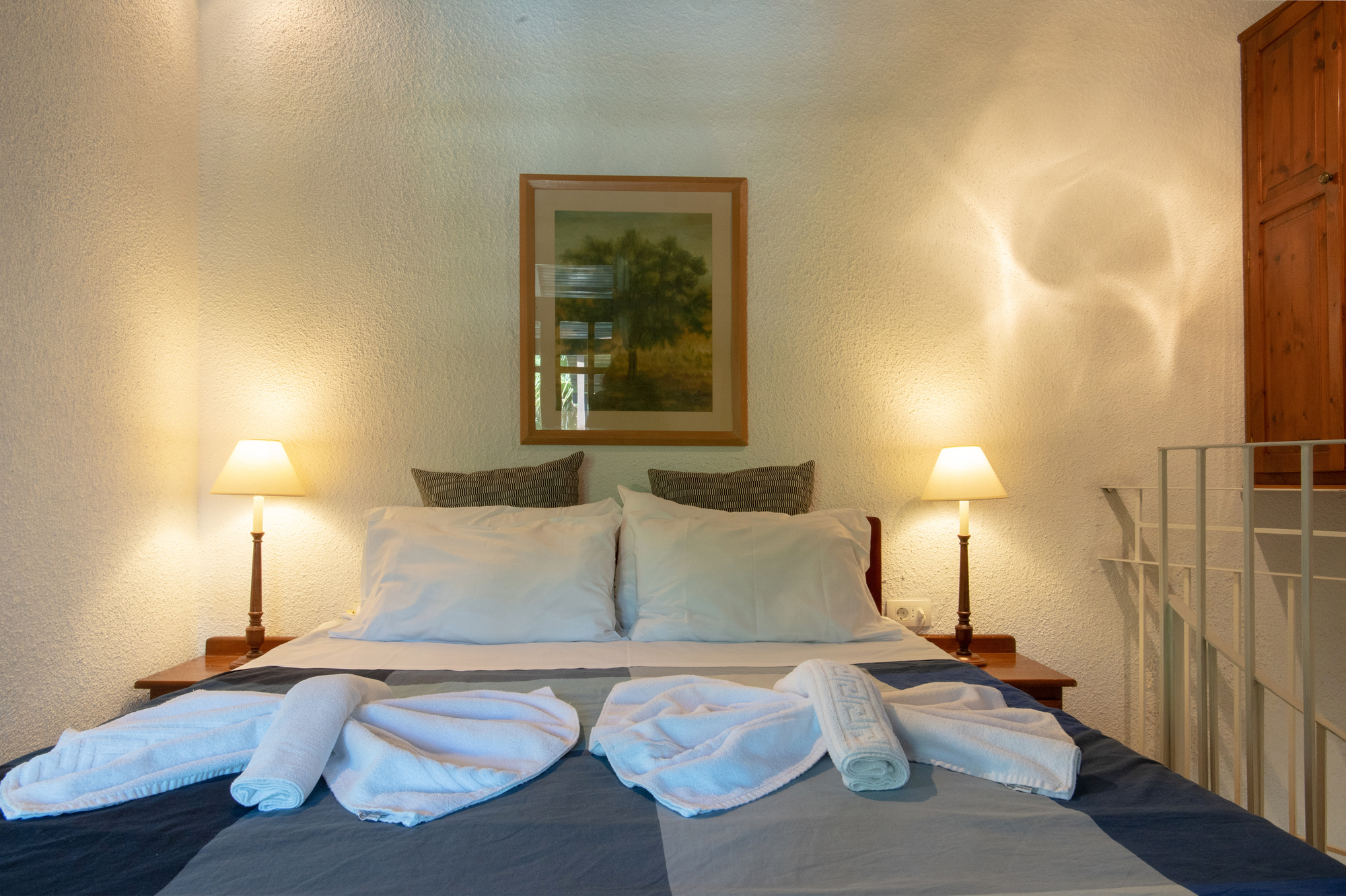 1 Bedroom, Maisonette