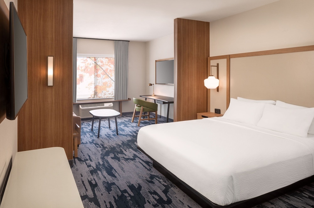 Fairfield Inn & Suites by Marriott Fresno North/Shaw Avenue 3/20