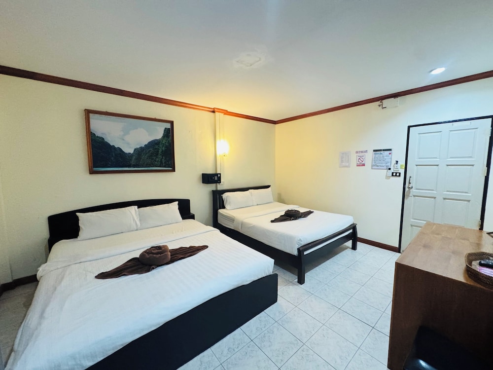 Golden Bee Phi Phi 27/50