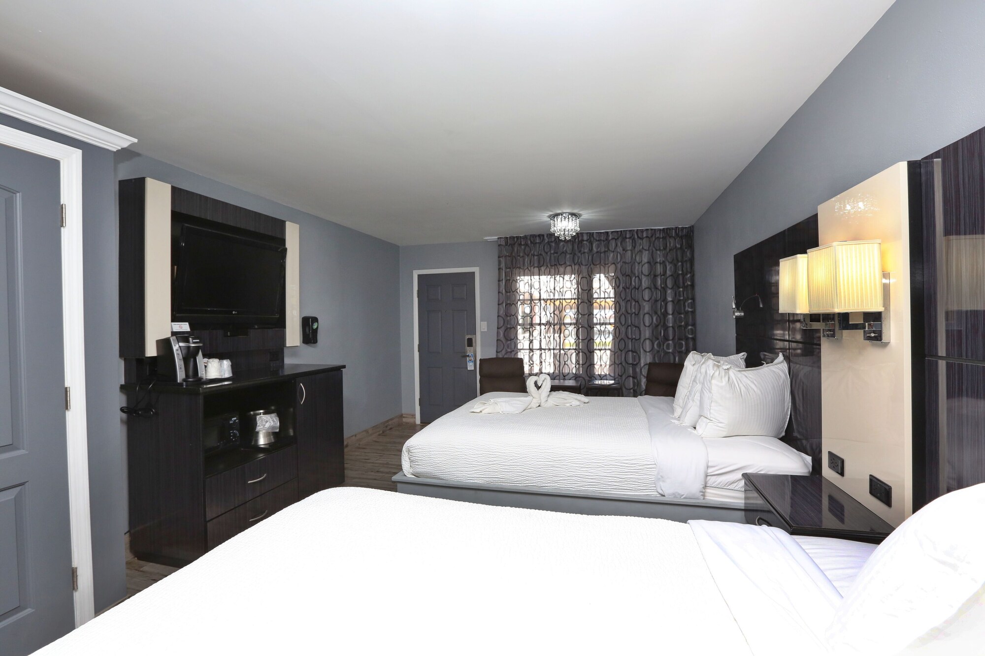 Standard, 2 Queen Beds, Bay View, Marion Motor Lodge 2/7