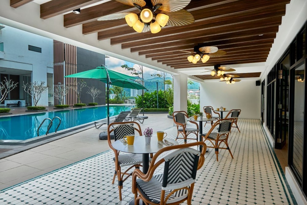 Scapes Hotel 36/49