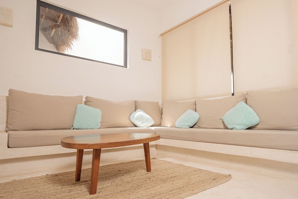 Casa Astral Holbox Boutique and Apartments 48/65