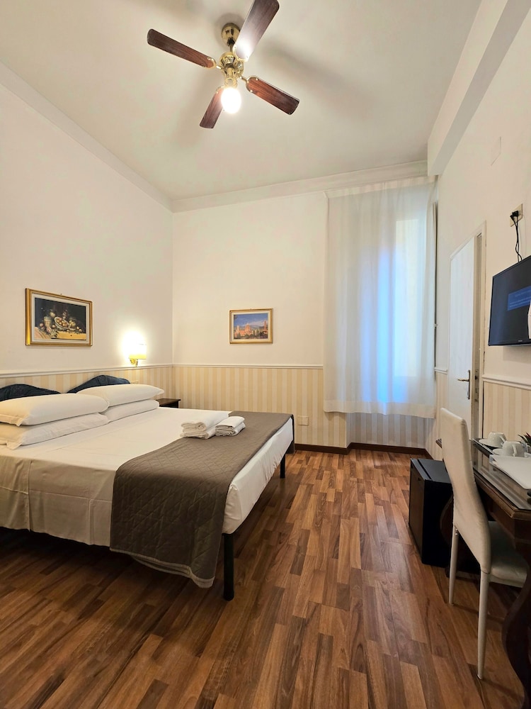STANDARD, DOUBLE OR TWIN BED