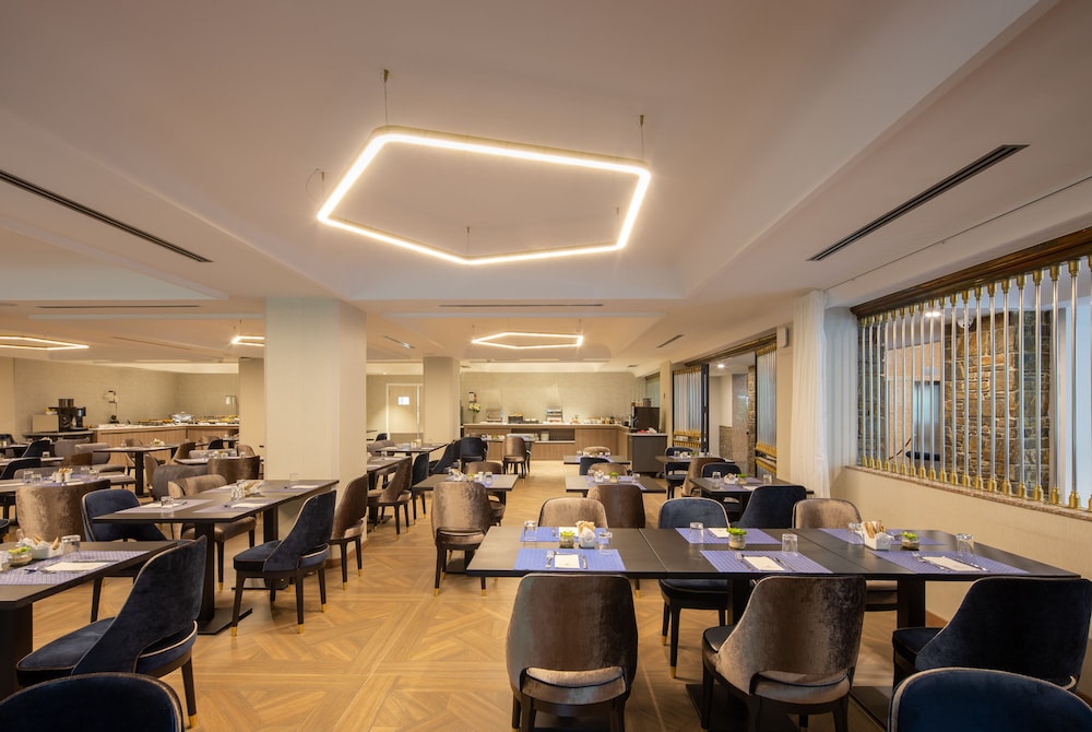 Eurostars Gran Hotel Lugo 34/50
