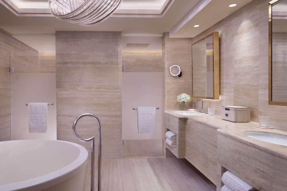 1 Bedroom, Metropolitan, Suite, Balcony, Smoking