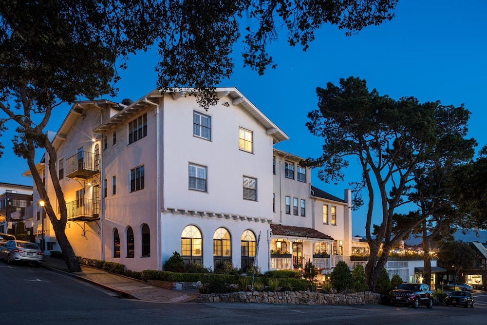 Pine Inn 11/56