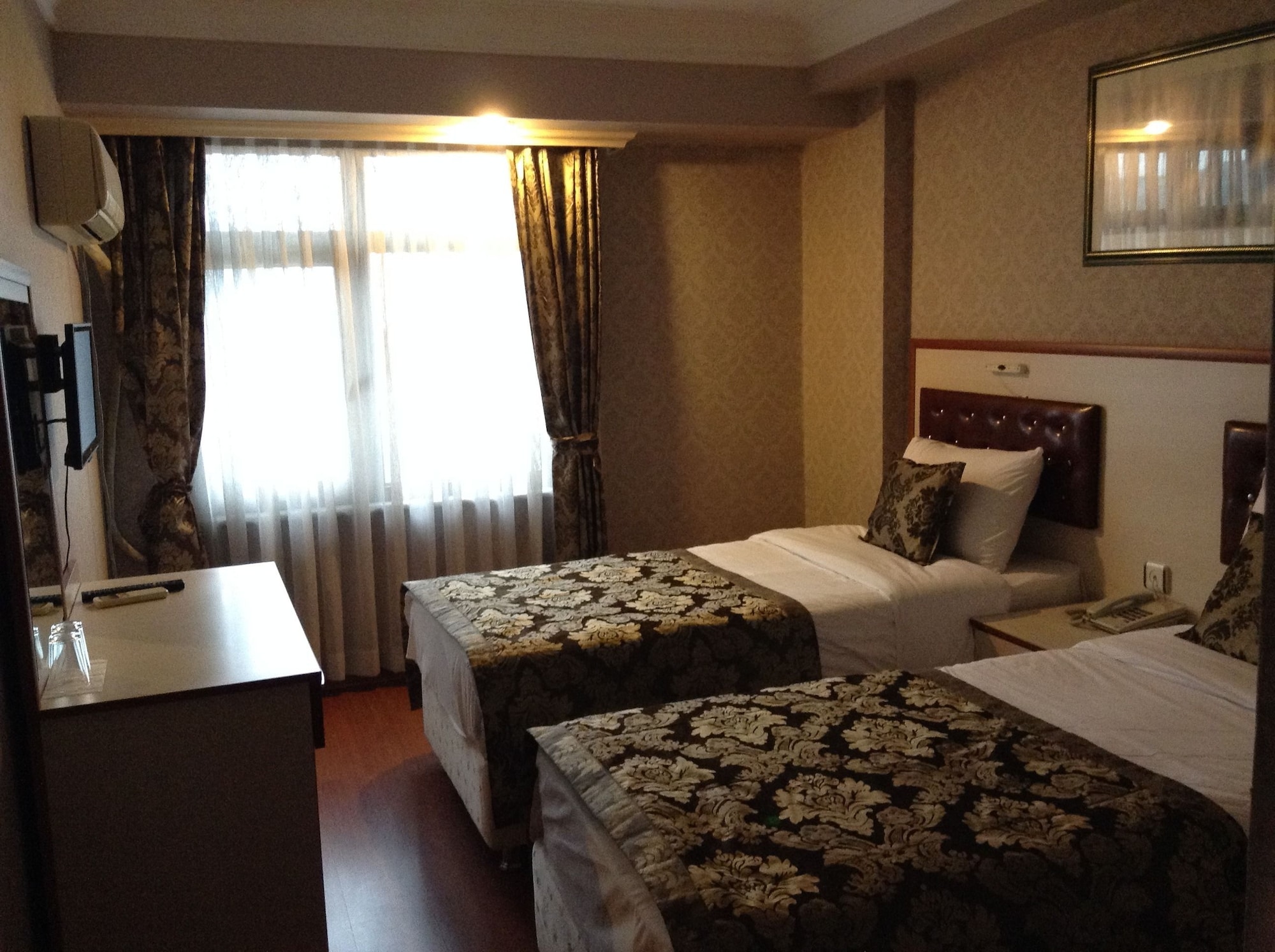غرفة قياسية بسرير مزدوج، Tayhan Hotel 4/6