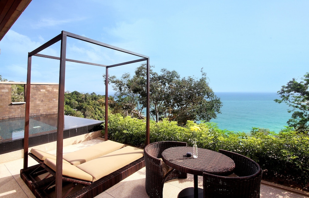 Paresa Resort Phuket 75/90