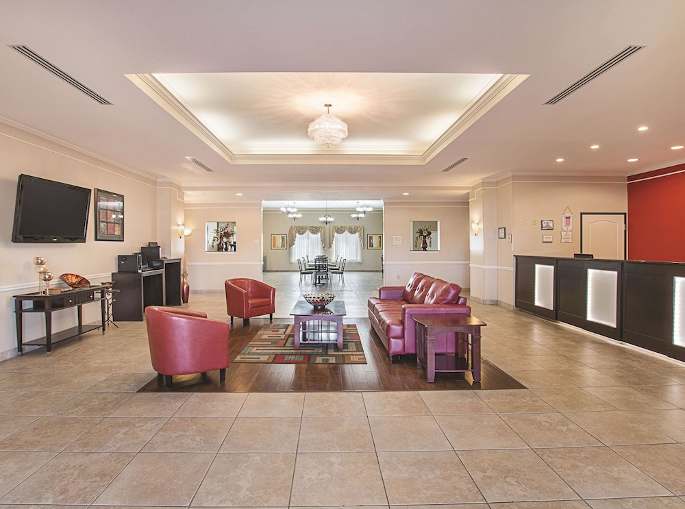 La Quinta Inn And Suites By Wyndham Waxahachie 28/40