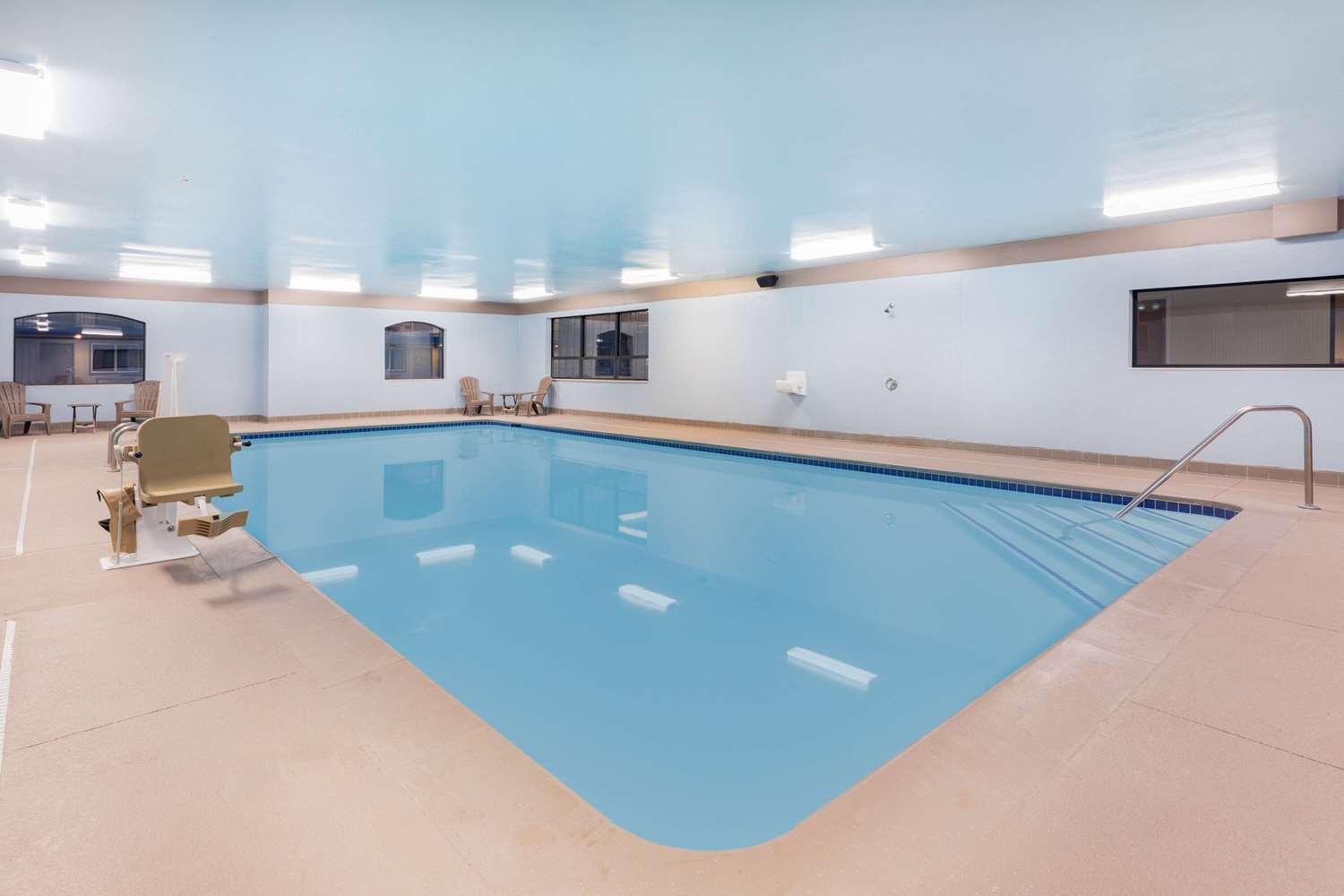 Super 8 by Wyndham Marysville/Port Huron Area 18/33
