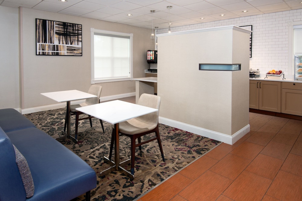 Residence Inn By Marriott Boston Brockton/Easton 16/26