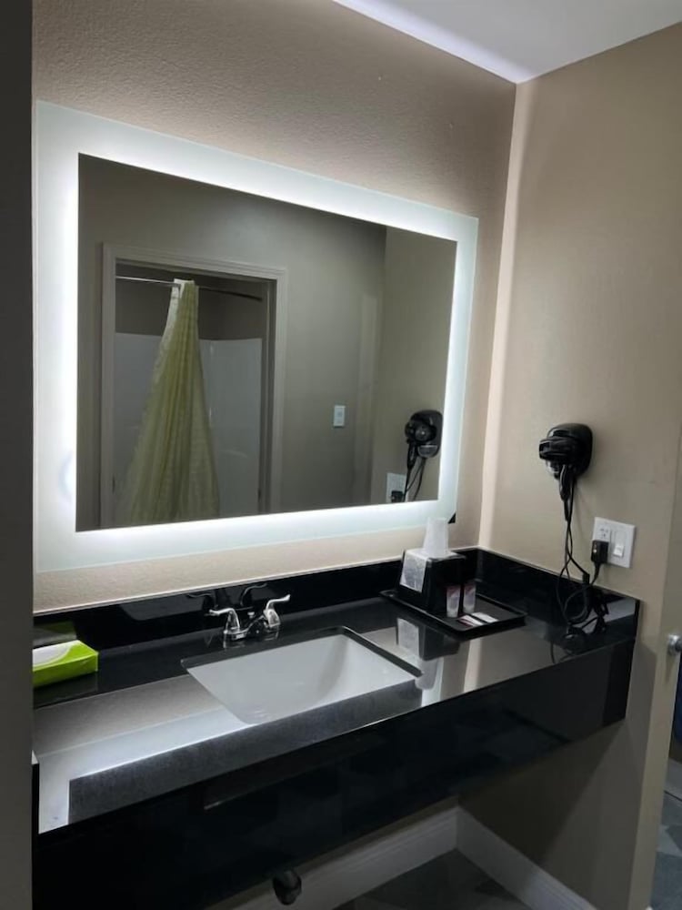 Motel6 Houma, LA 25/29