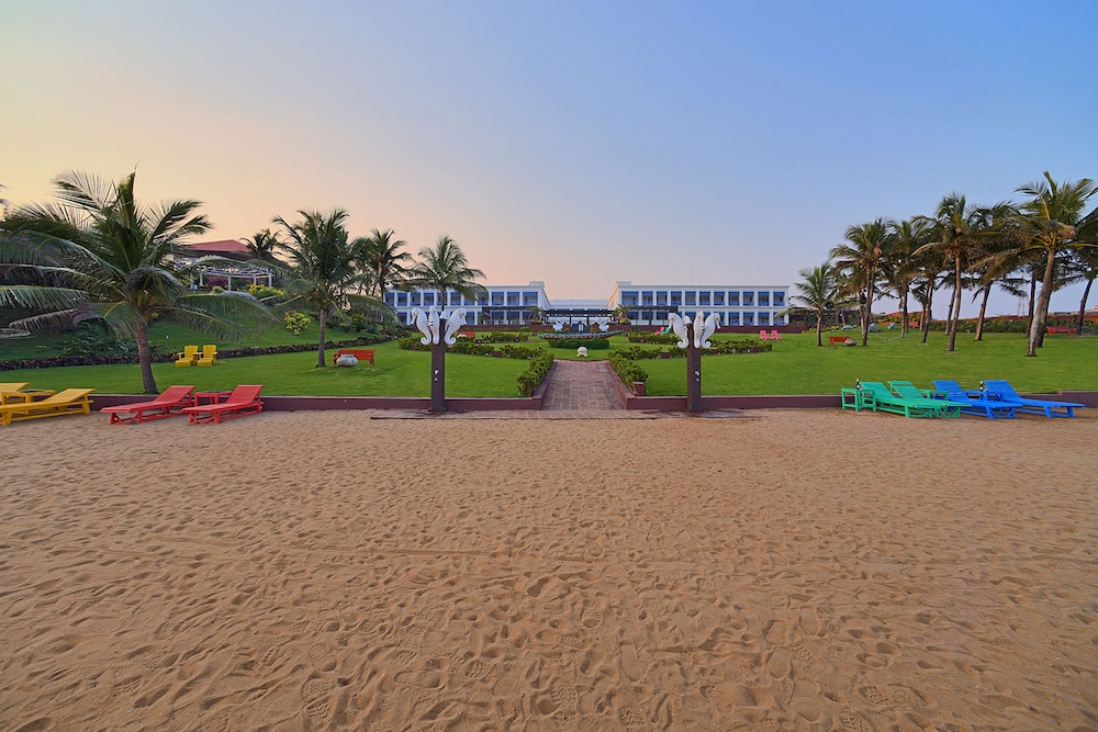 MAYFAIR Palm Beach Resort in GOPALPUR