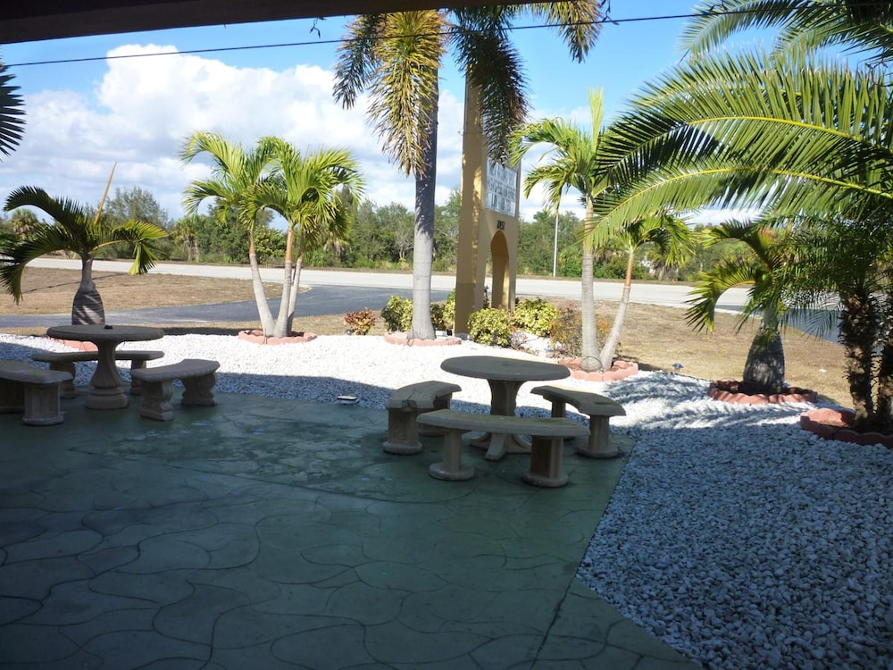 American Inn Punta Gorda 16/35