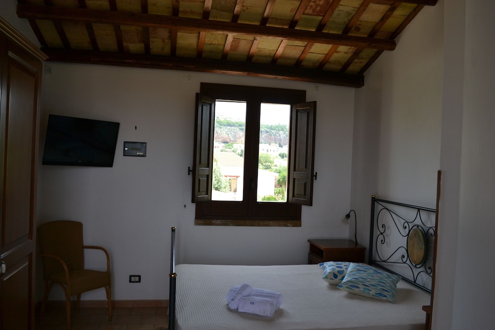 Baglio Cofano Rooms And Relax 7/39