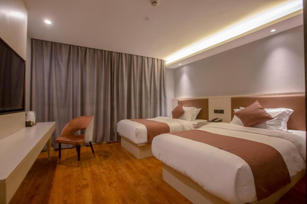 GYA Shanghai Long Distance Passenger Terminal Hotel 27/49