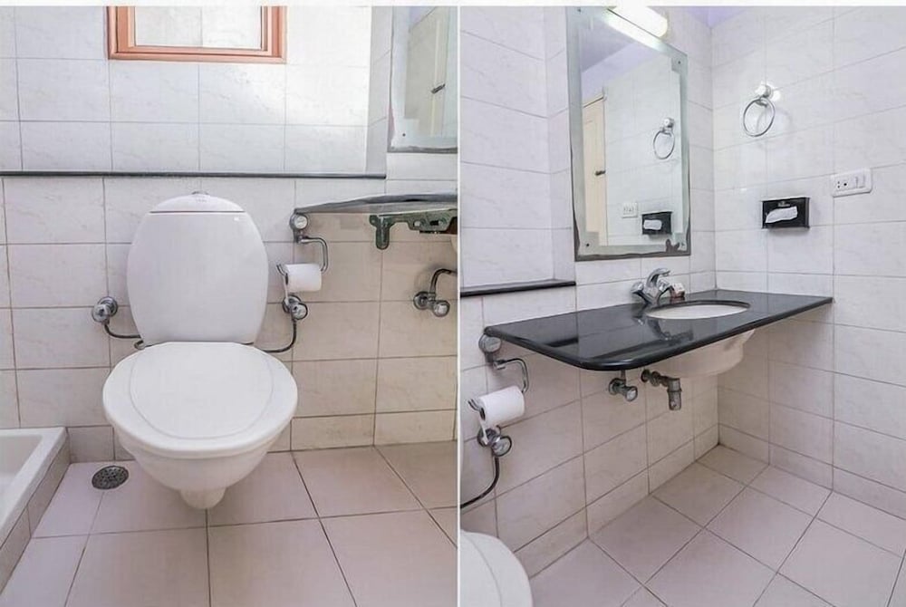 Hotel Kanchandeep 37/38