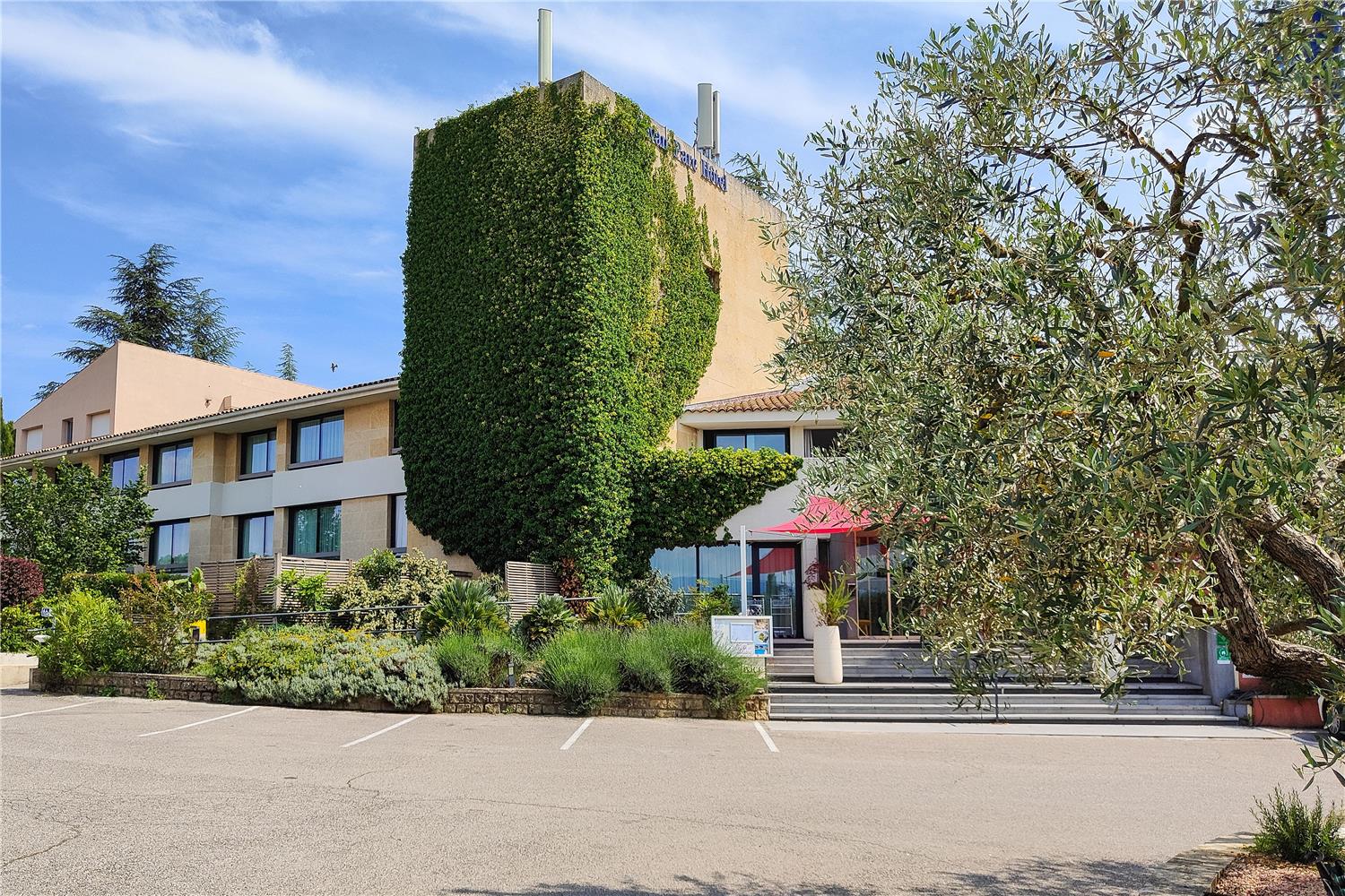 Best Western Sevan Parc Hotel 1/43