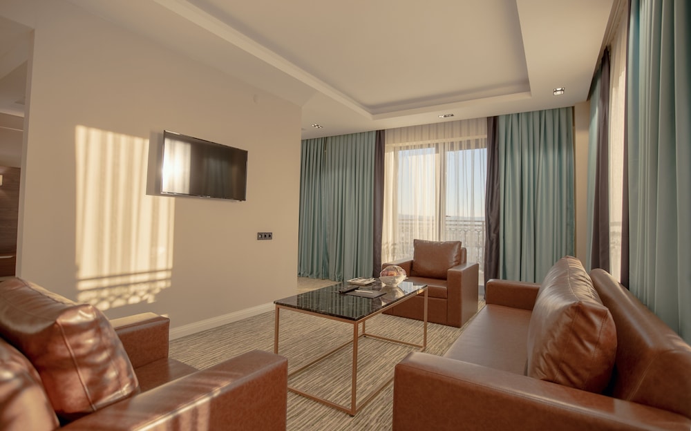 Elifim Resort Hotel 45/68