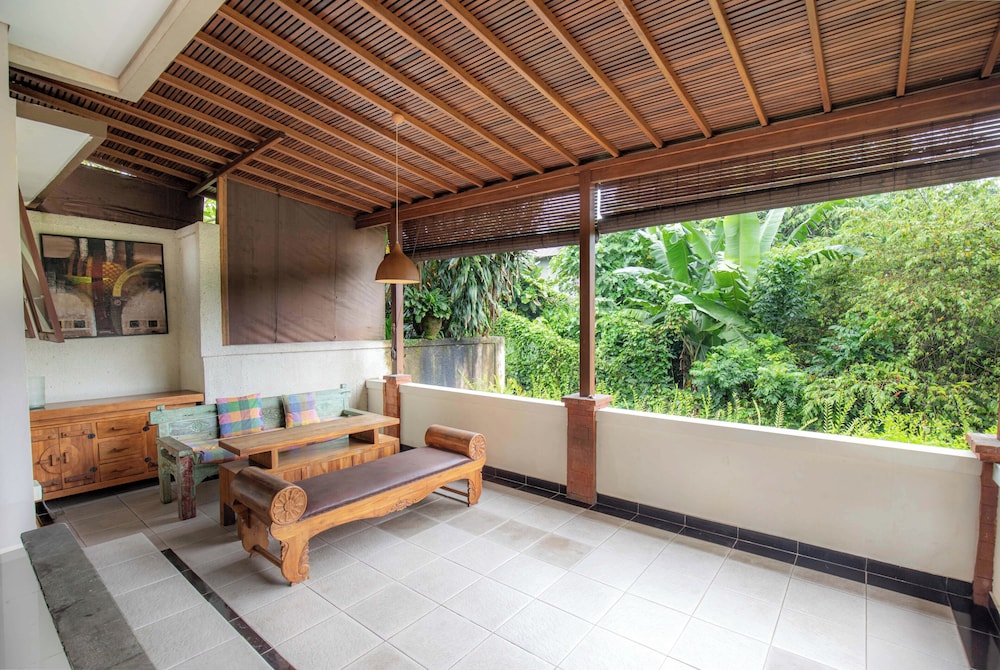 Sari Bamboo Villas 42/63