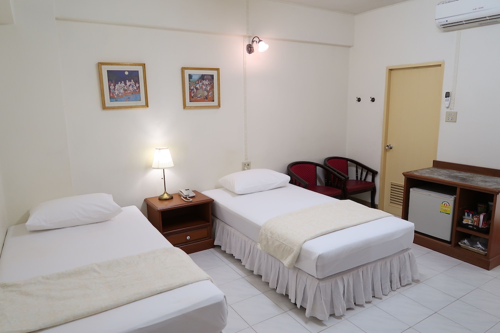 Phawana Sweet Hotel 18/43