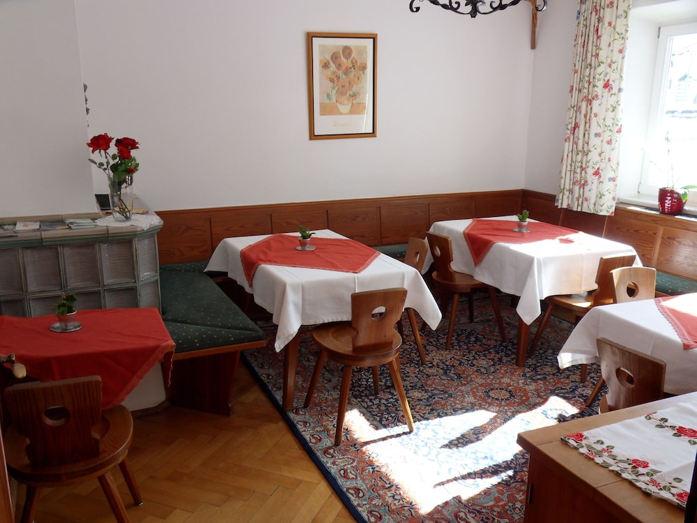 GASTEHAUS ROSENHOF 39/68