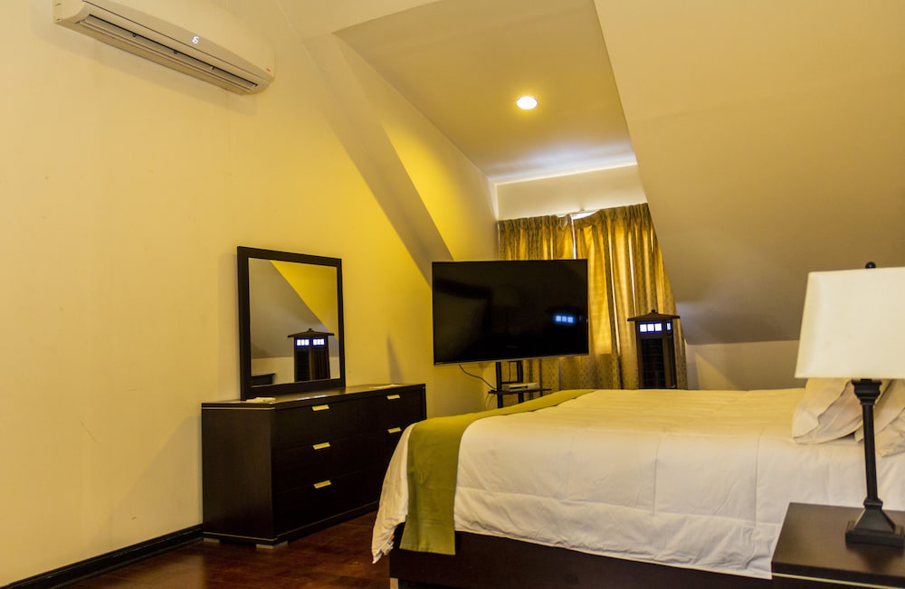 Elite Hotel 20/42