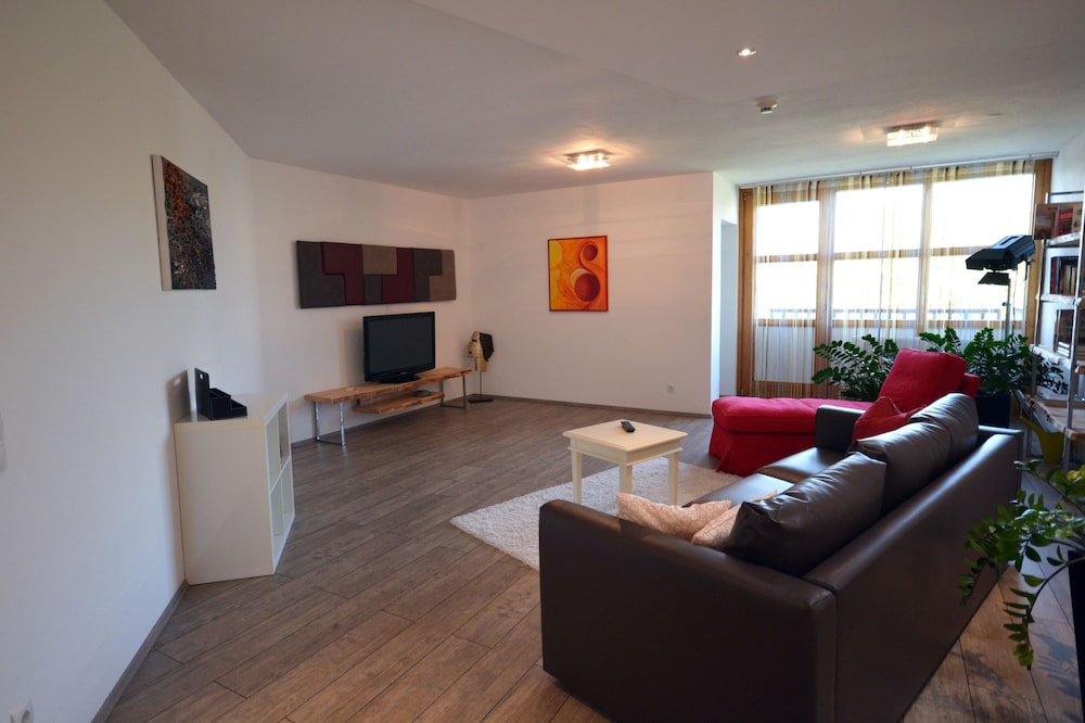 PARKHOTEL BRUNAUER 43/56