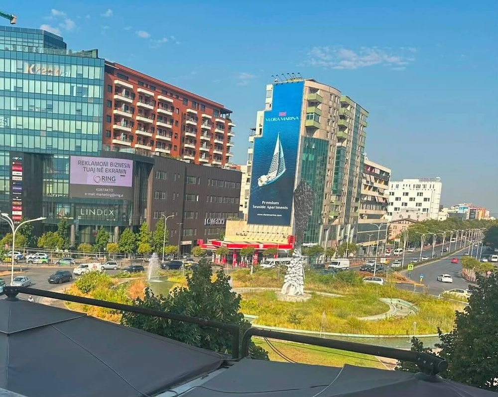 Ebel Boutique Hotel Tirana 34/50