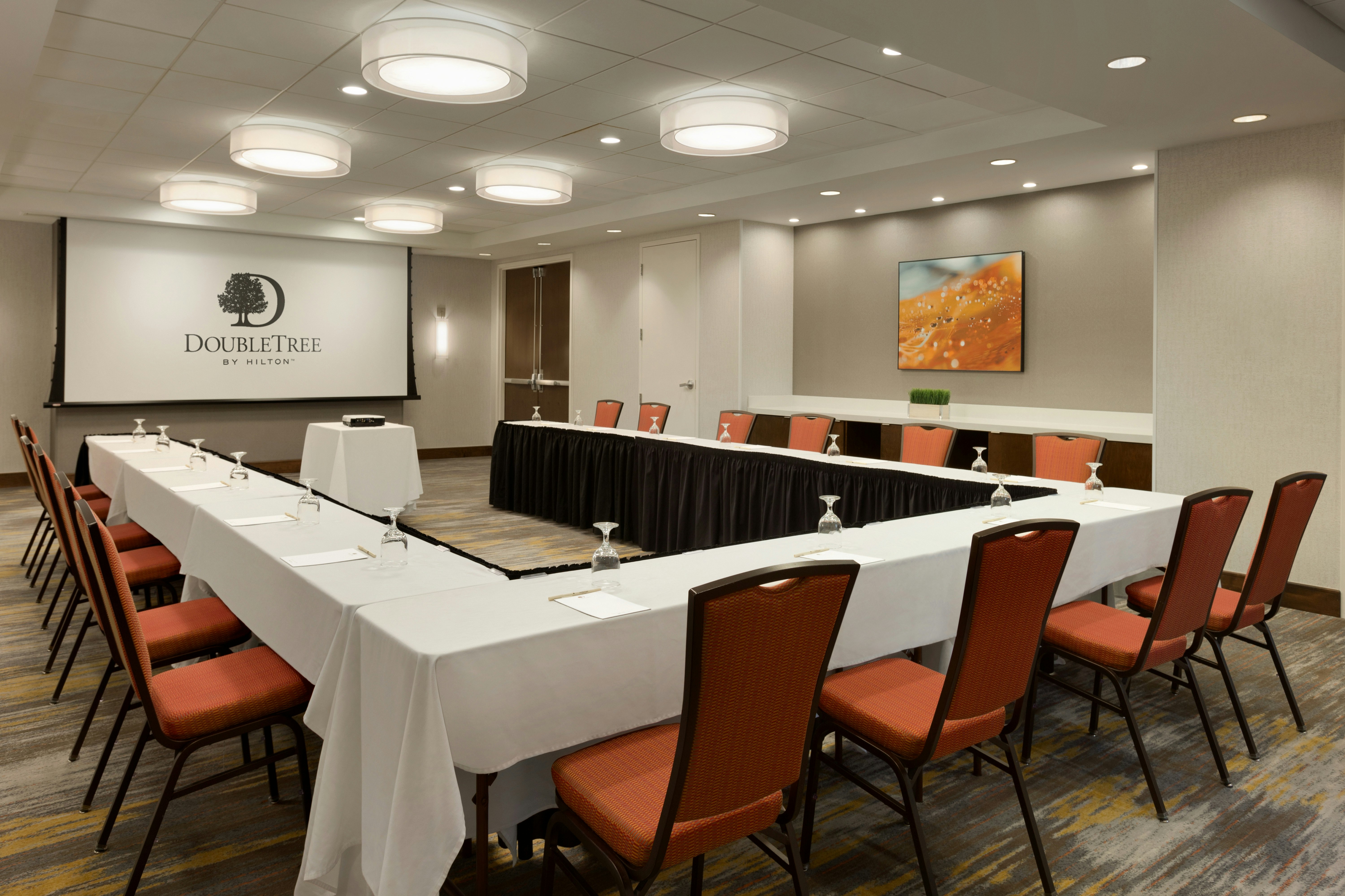 DoubleTree by Hilton Hotel Hartford - Bradley Airport 17/21