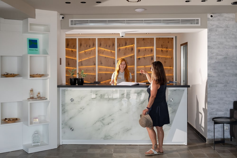 Akti Toroni Boutique Hotel 6/50