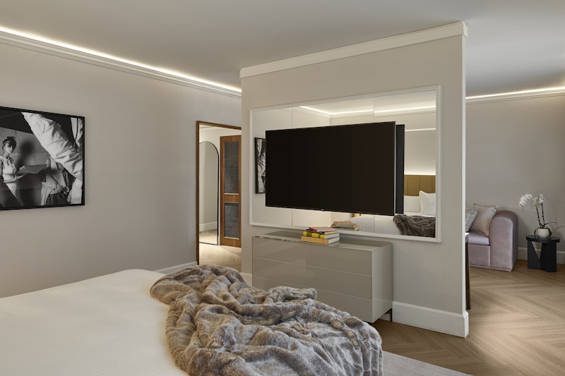 Vogue Hotel Montreal Downtown, Curio Collection by Hilton 14/50